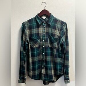 Aeropostle Green & Blue Soft Flannel Shirt
Size Medium